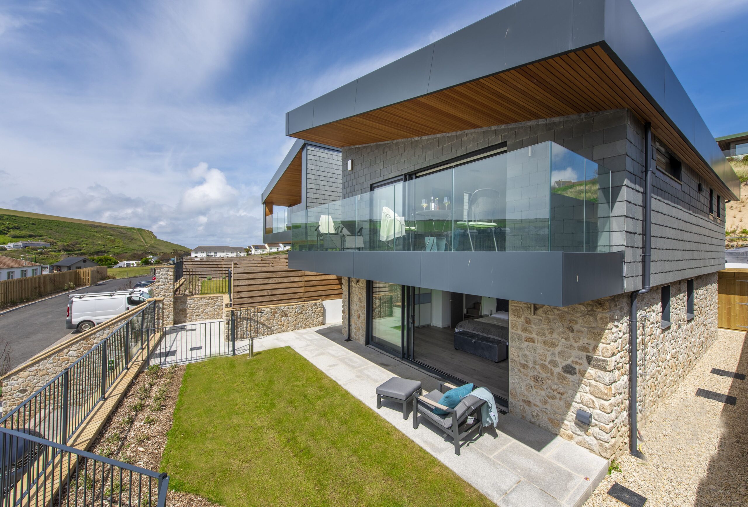 Guest-ready coastal holiday property in Cornwall